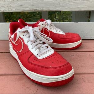 Nike 823511-608 Air Force 1 Low Logo University Red Shoes Sneaker Size 9.5